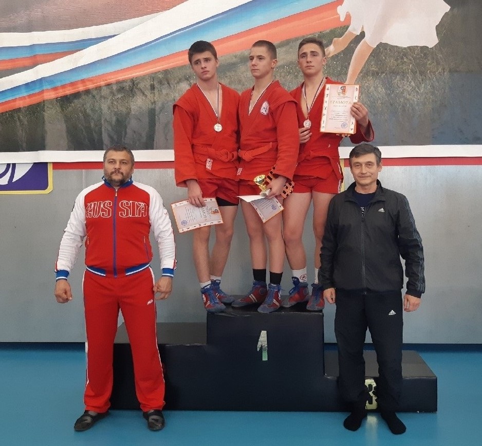 Прошел открытый XXXV областной турнир по борьбе самбо
