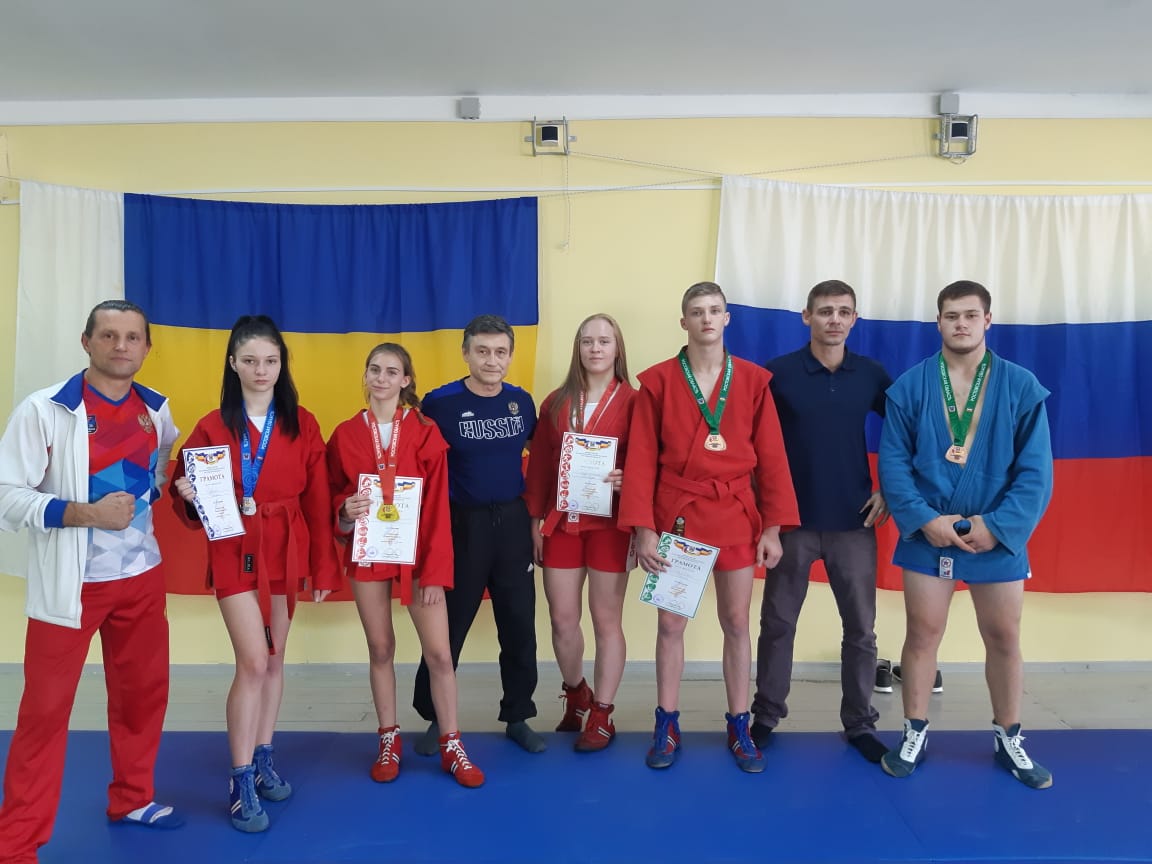 Первенство Ростовской области по самбо среди юношей и девушек 17-18 лет (2002-2003 г. р.)