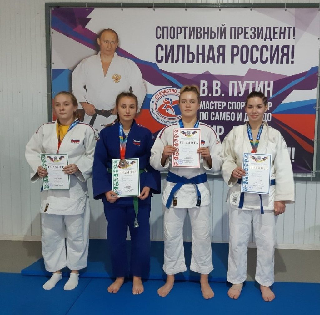 02 октября 2020 года в городе Белая Калитва прошло Первенство Ростовской области по дзюдо среди юниоров и юниорок до 21 года (2003-2001 г.г. р.). 02 октября 2020 года в городе Белая Калитва прошло Первенство Ростовской области по дзюдо среди юниоров и юниорок до 21 года (2003-2001 г.г. р.).