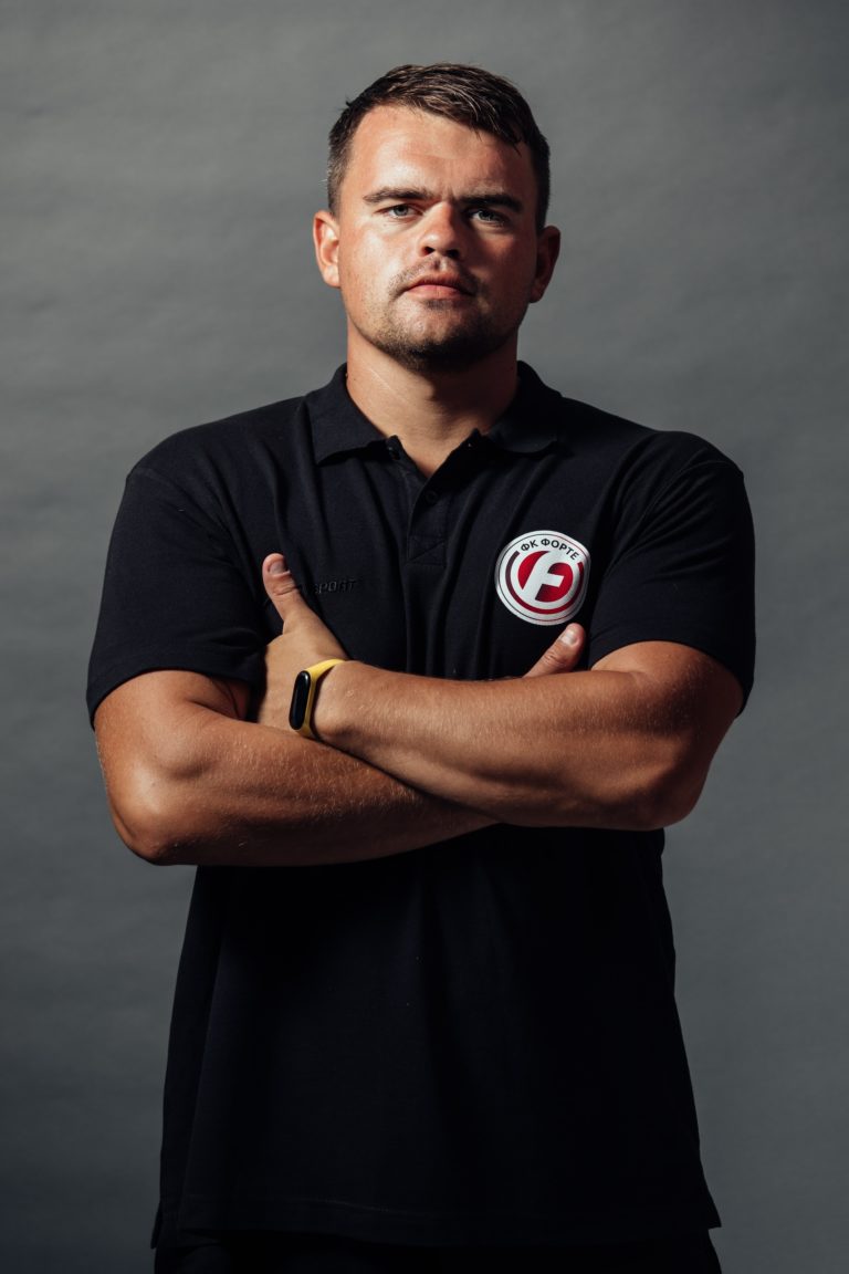 Руководство и контакты